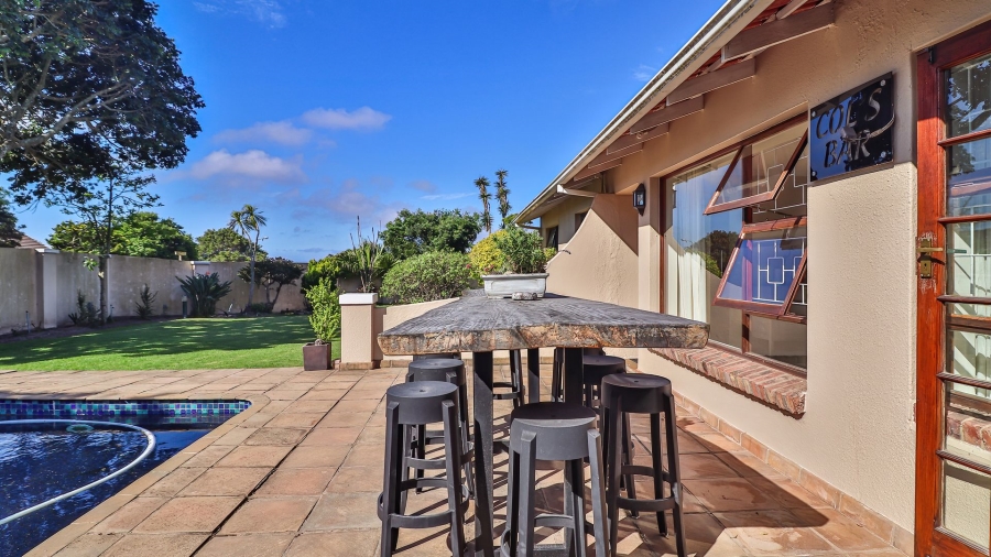 5 Bedroom Property for Sale in Miramar Eastern Cape